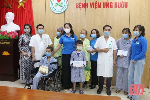 Thêm tin yêu cho những bệnh nhân có hoàn cảnh khó khăn đang điều trị tại Bệnh viện Ung bướu Thanh Hoá