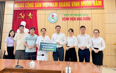 Lễ trao tặng Kiosk thông minh tại Bệnh viện Ung bướu tỉnh Thanh Hóa