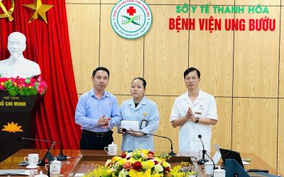Lan tỏa nghĩa tình đồng nghiệp: Công đoàn Bệnh viện Ung bướu tỉnh Thanh Hóa kịp thời hỗ trợ đoàn viên có hoàn cảnh đặc biệt khó khăn.