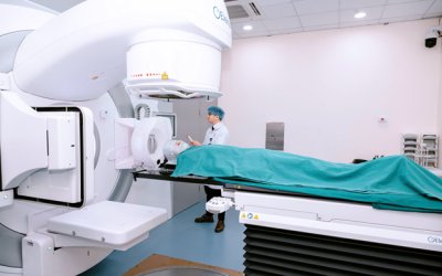 Tác dụng phụ thường gặp khi xạ trị và cách chăm sóc người bệnh