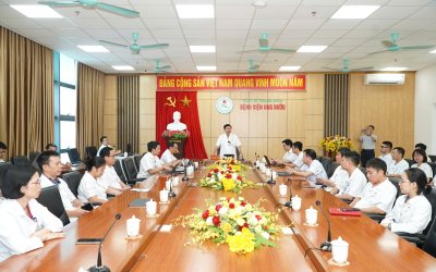 	SINH HOẠT KHOA HỌC: QUẢN LÝ BIẾN CỐ BẤT LỢI TRONG HÓA TRỊ DƯỚI GÓC ĐỘ DƯỢC LÂM SÀNG SỐ