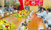 Bệnh viện Ung bướu tỉnh Thanh Hóa tổ chức nhiều hoạt động ý nghĩa trong đêm Giao thừa Tết Nguyên đán 2026