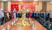 Các đơn vị đến thăm và chúc mừng Bệnh viện Ung bướu tỉnh Thanh Hóa nhân kỷ niệm 71 năm Ngày Thầy thuốc Việt Nam 27/2